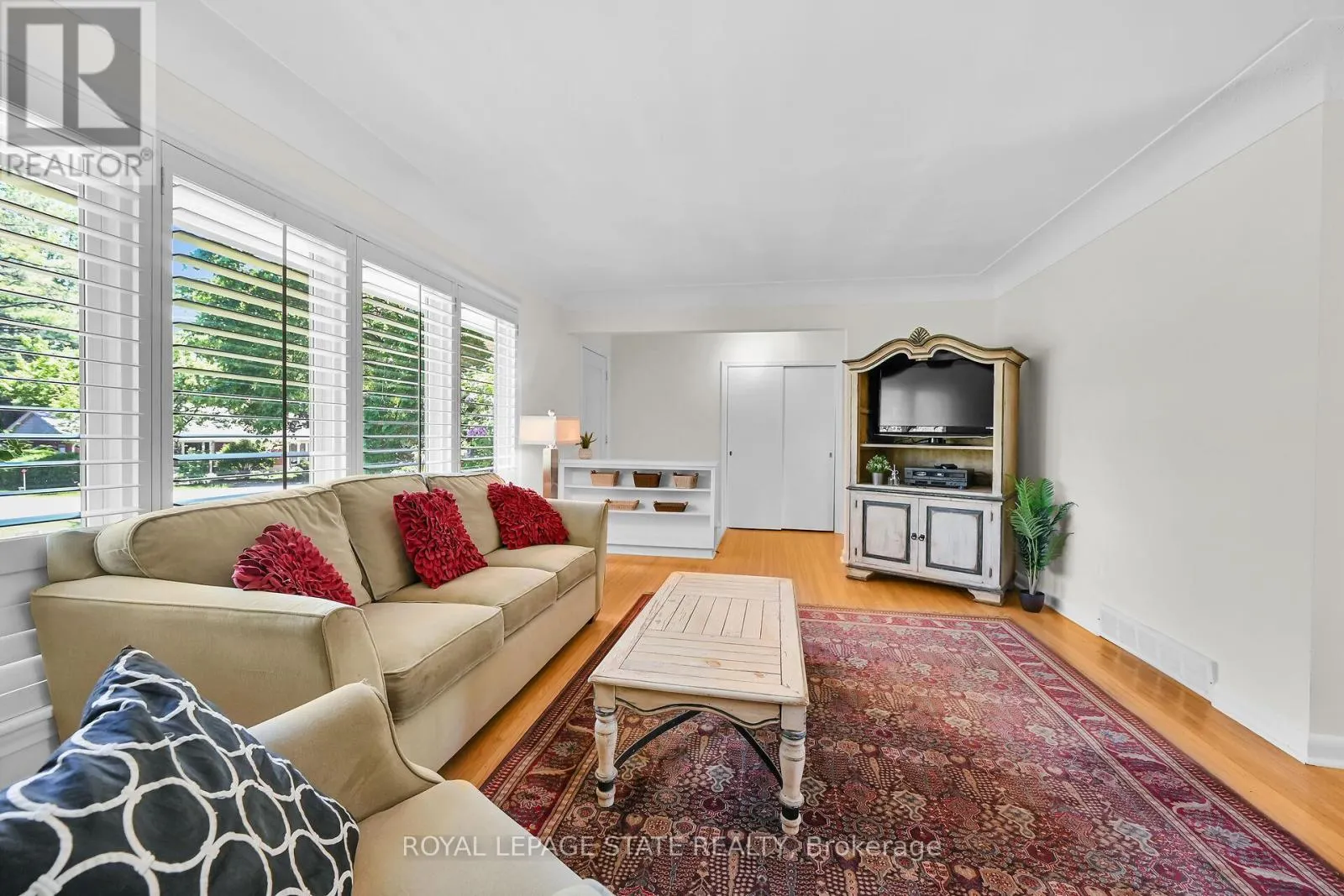 128 ONEIDA BOULEVARD