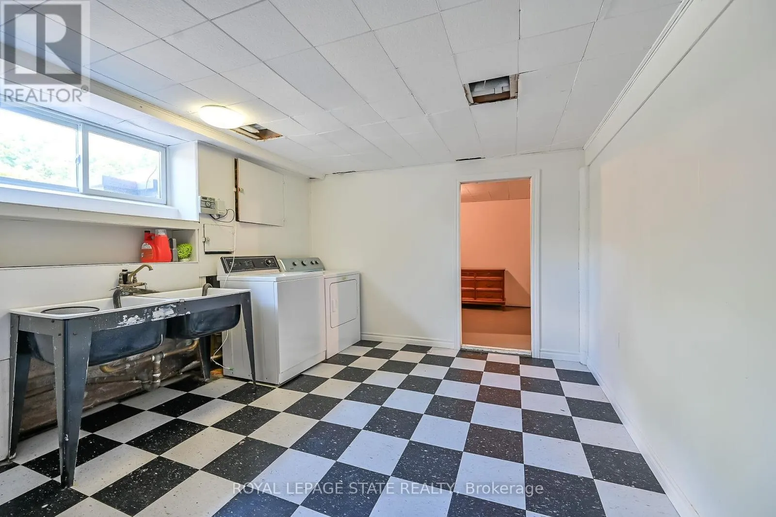 128 ONEIDA BOULEVARD