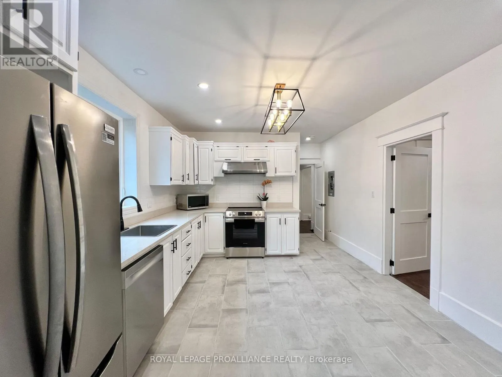 B - 220 FOSTER AVENUE, #B