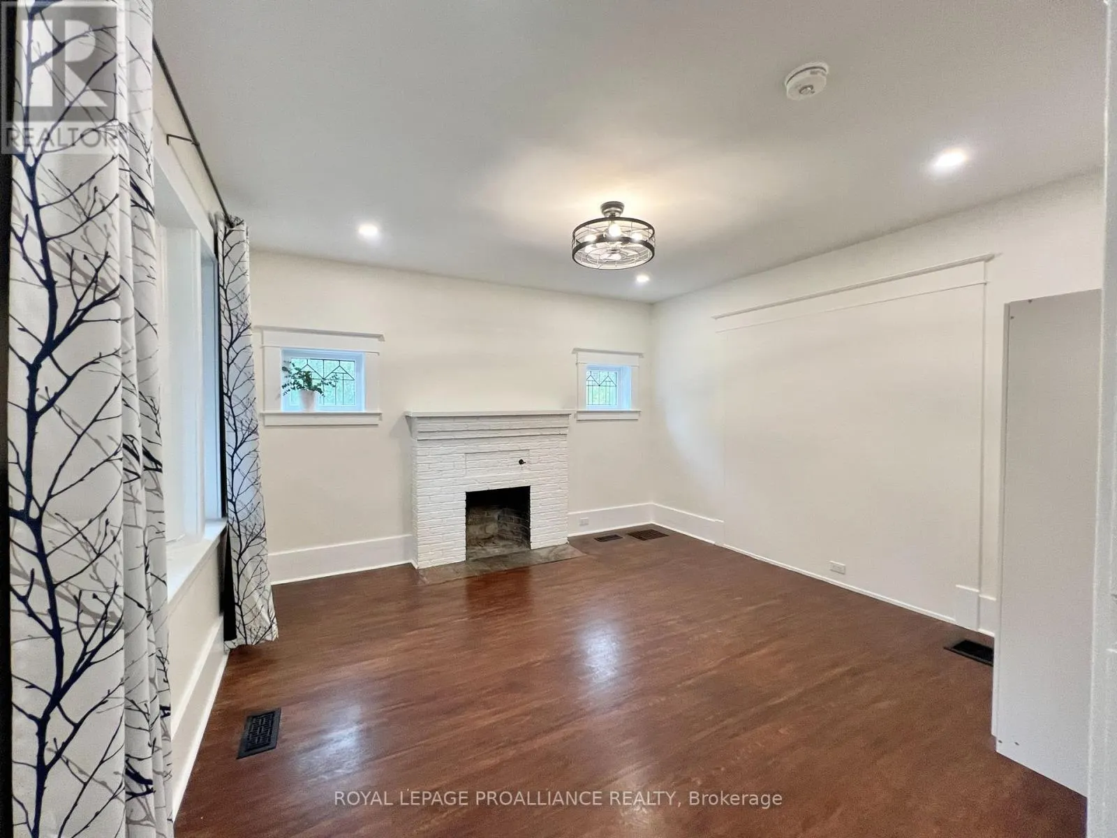 B - 220 FOSTER AVENUE, #B