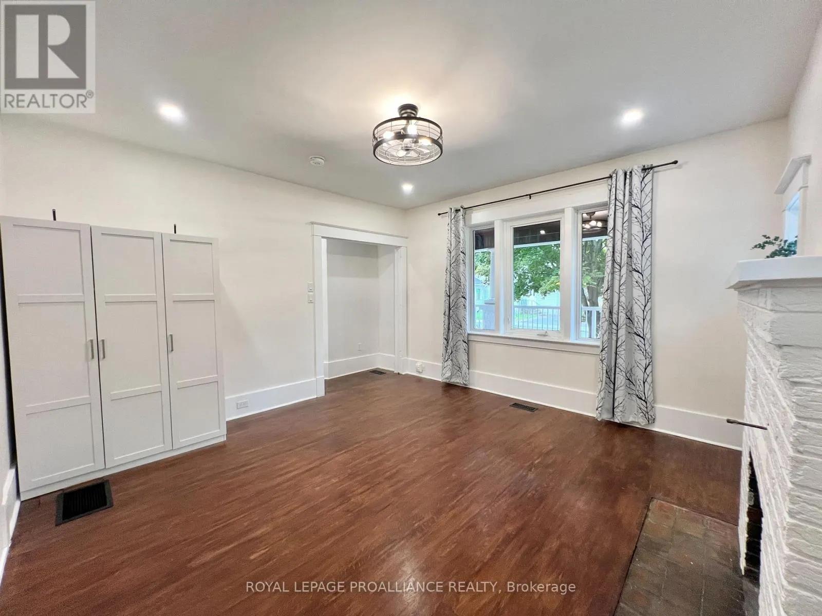 B - 220 FOSTER AVENUE, #B