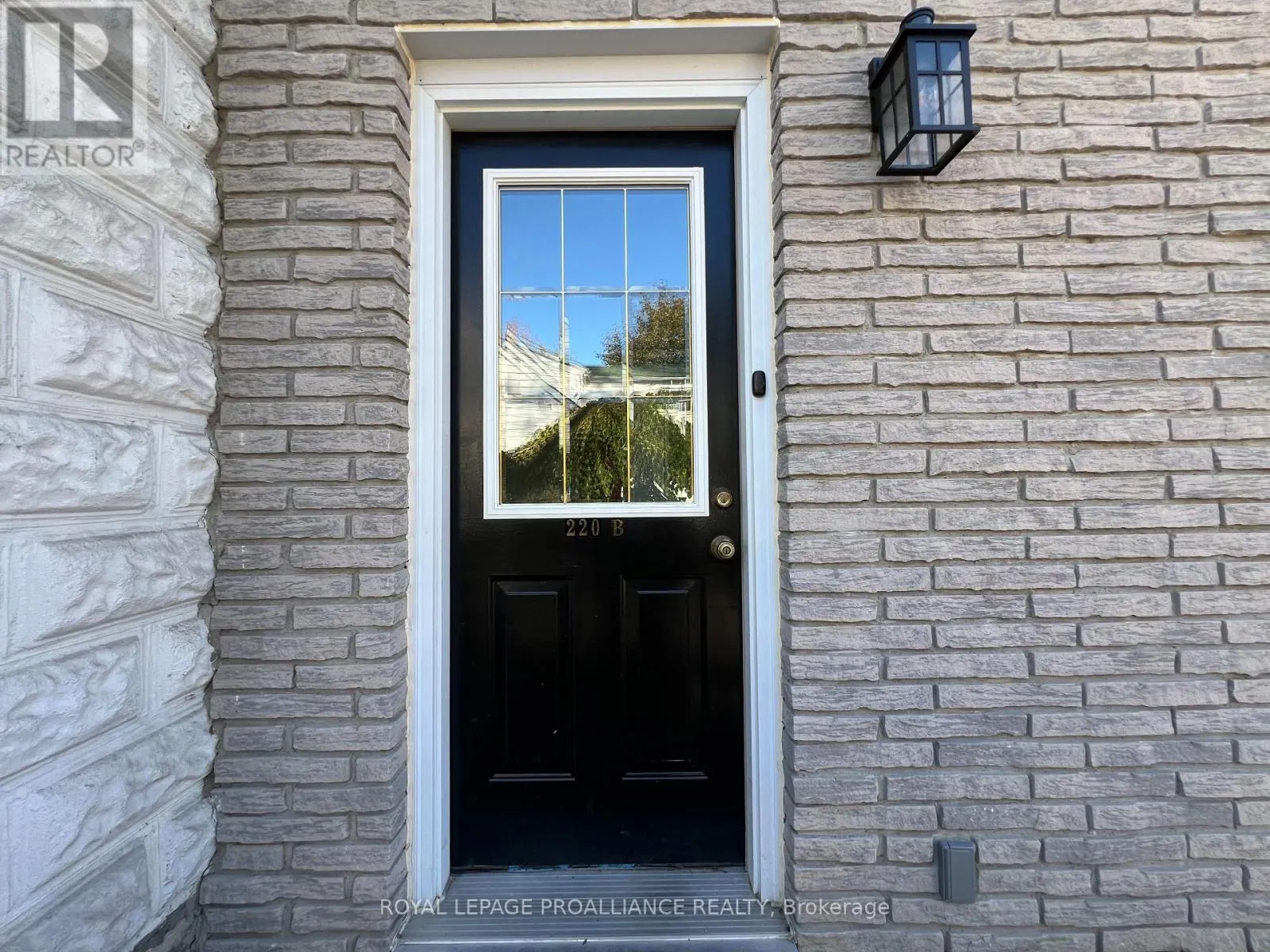 B - 220 FOSTER AVENUE, #B