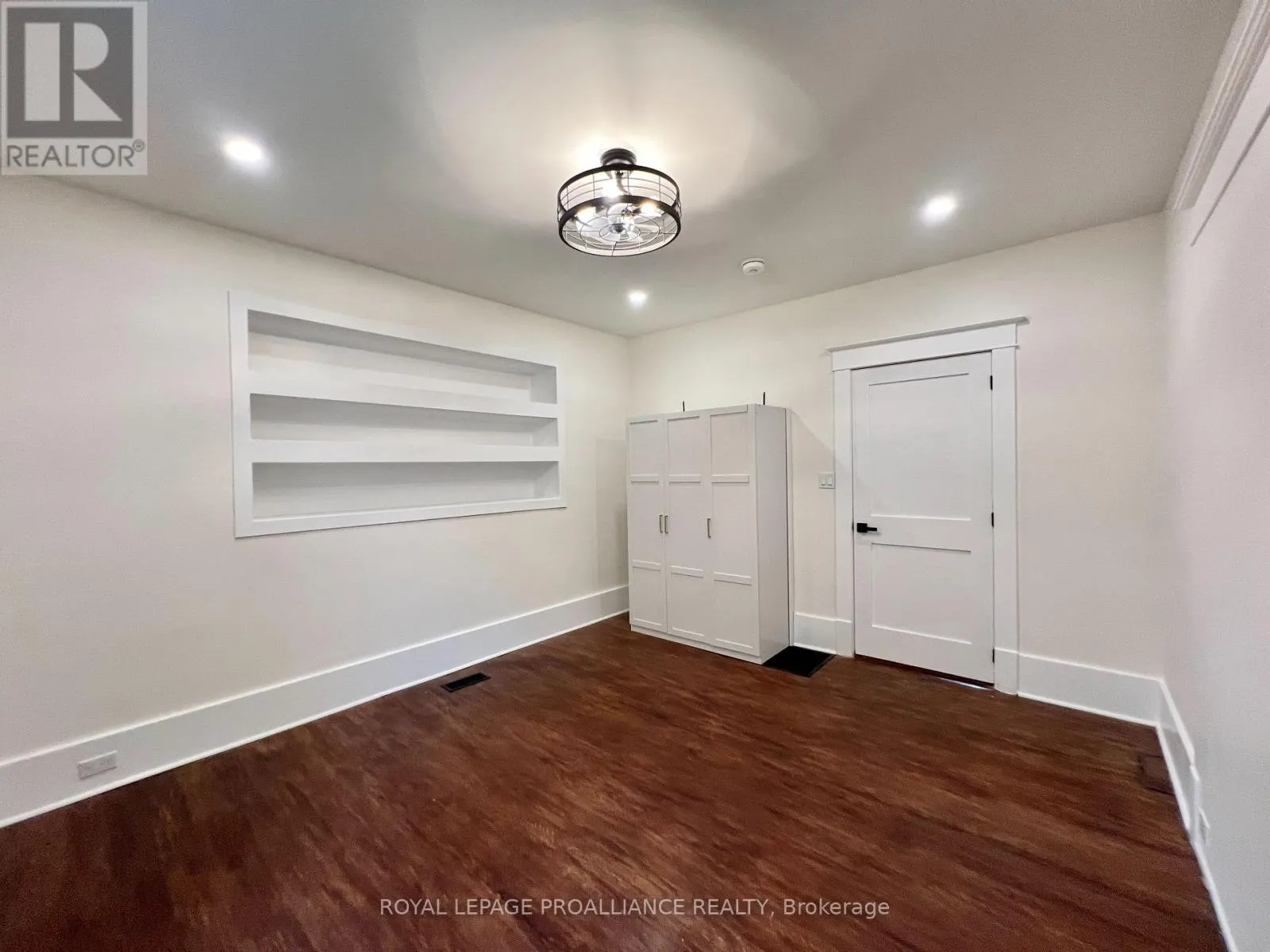 B - 220 FOSTER AVENUE, #B