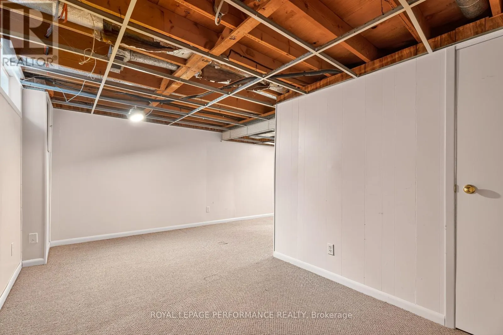 118 - 176 WOODFIELD DRIVE