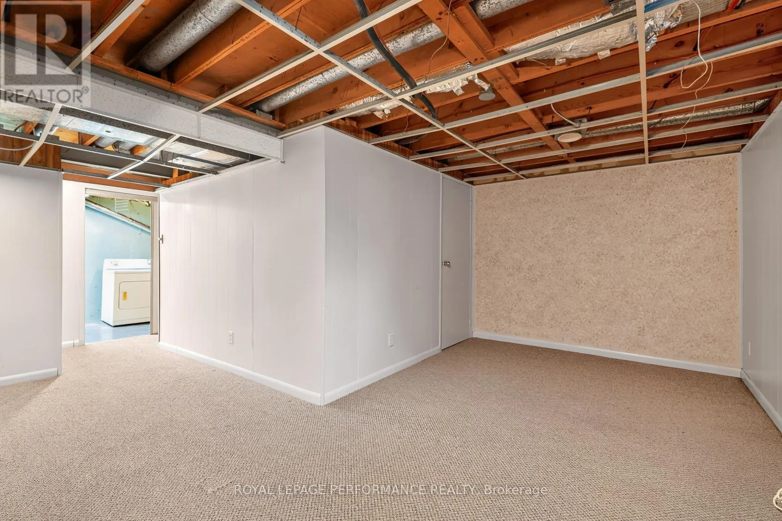 118 - 176 WOODFIELD DRIVE