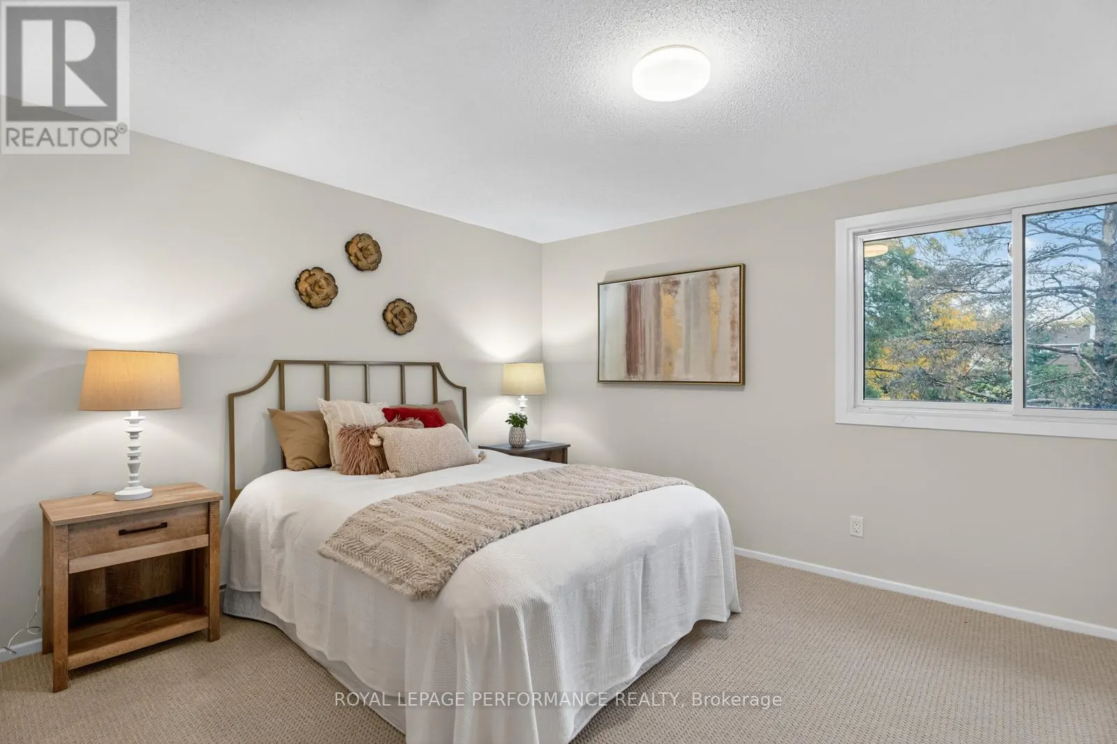 118 - 176 WOODFIELD DRIVE