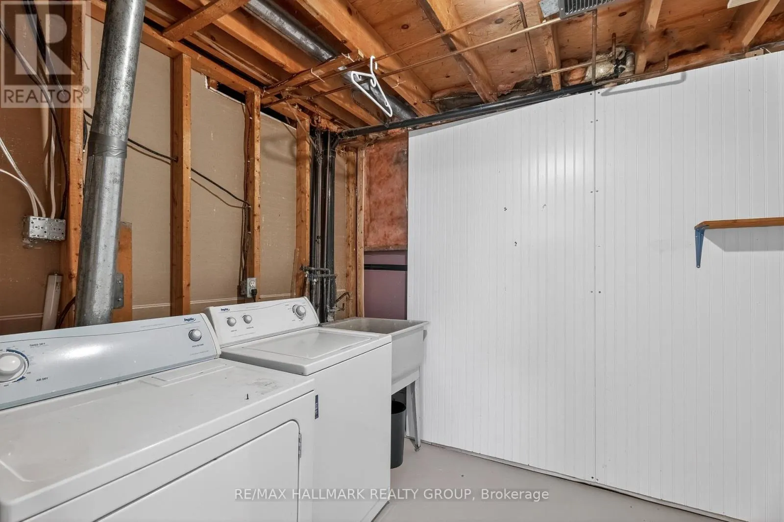 3921C OLD RICHMOND ROAD