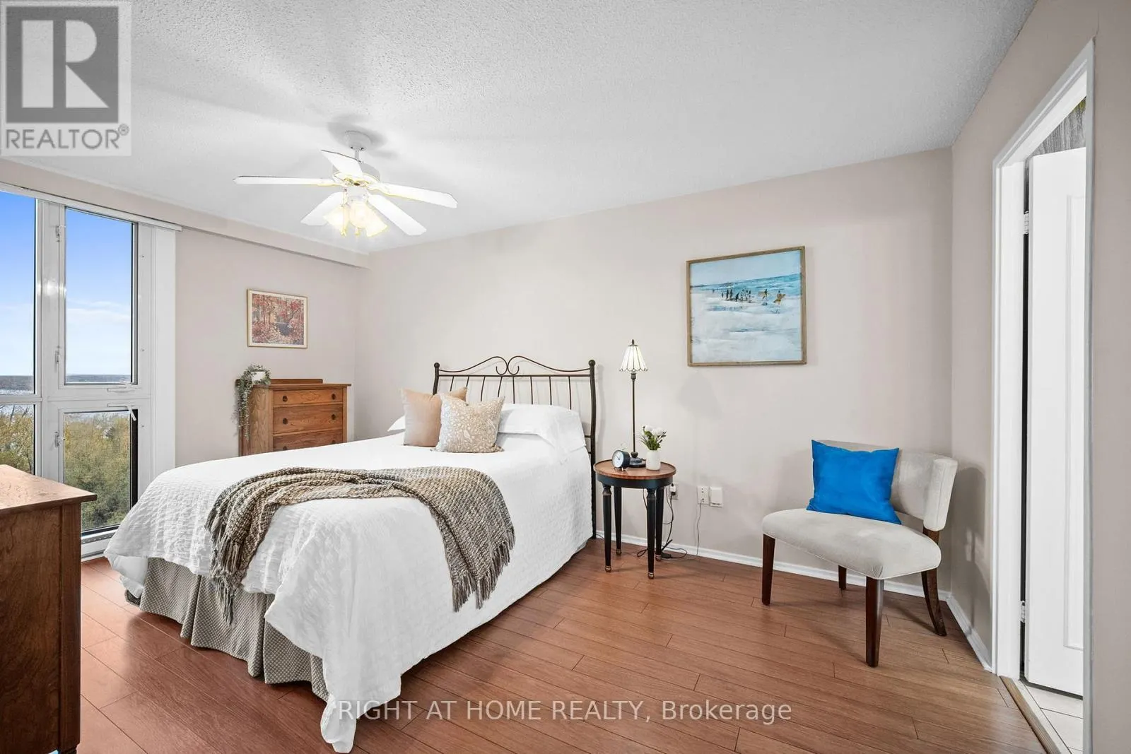 1006 - 1025 RICHMOND ROAD