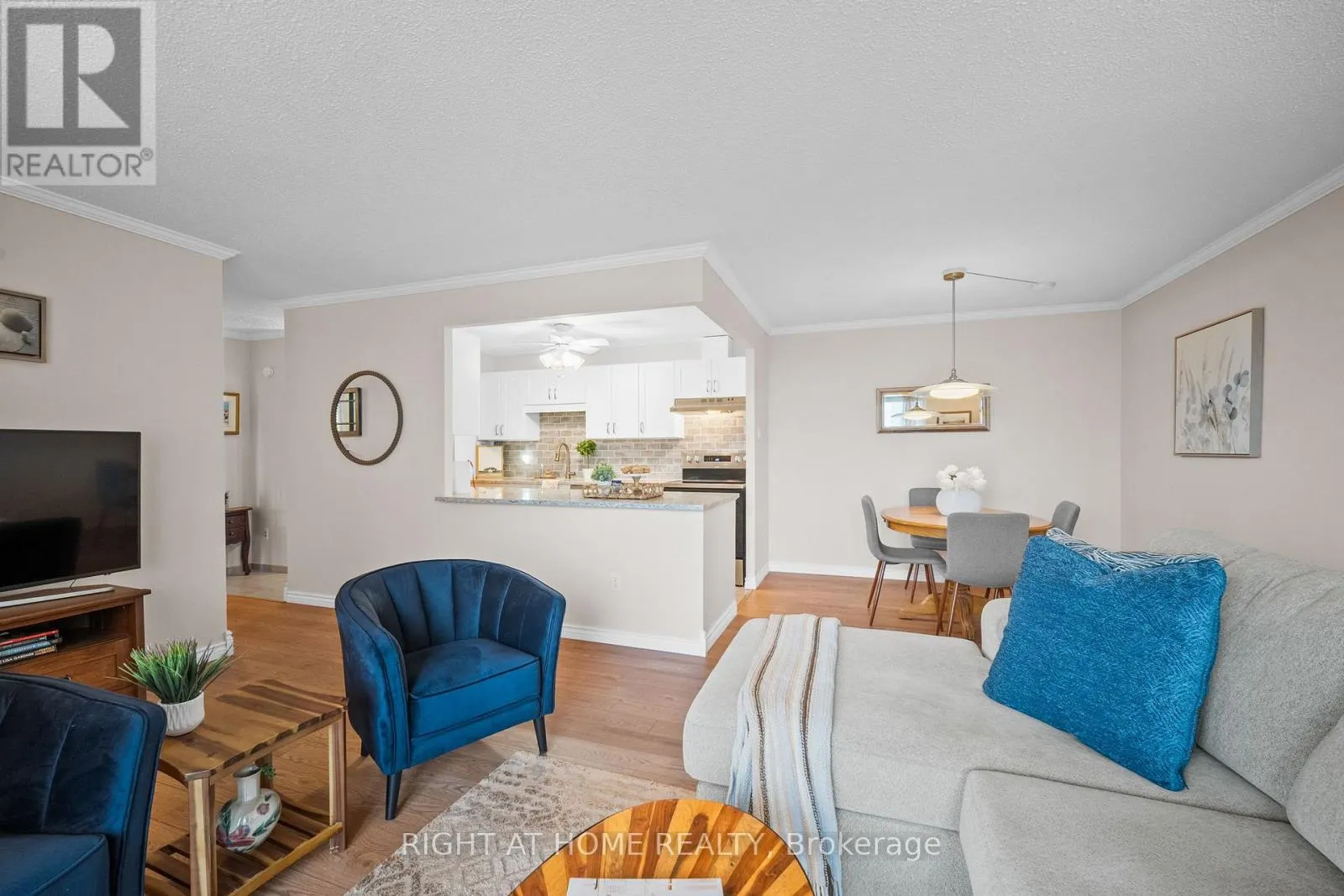 1006 - 1025 RICHMOND ROAD