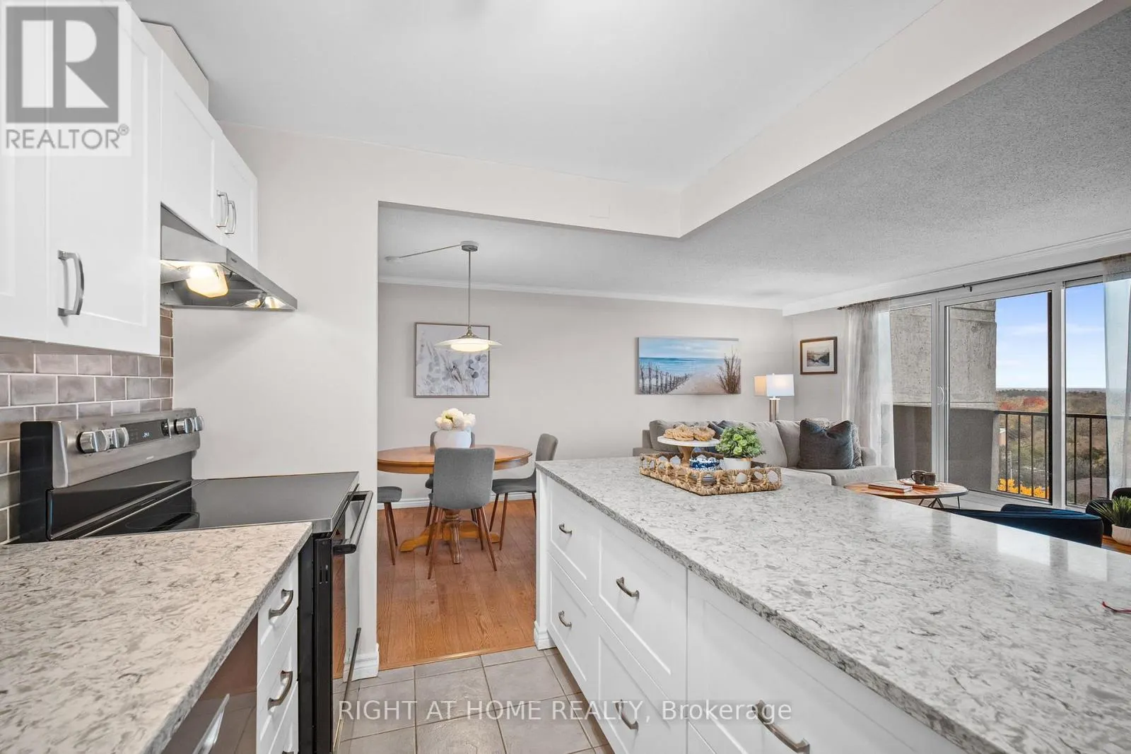 1006 - 1025 RICHMOND ROAD