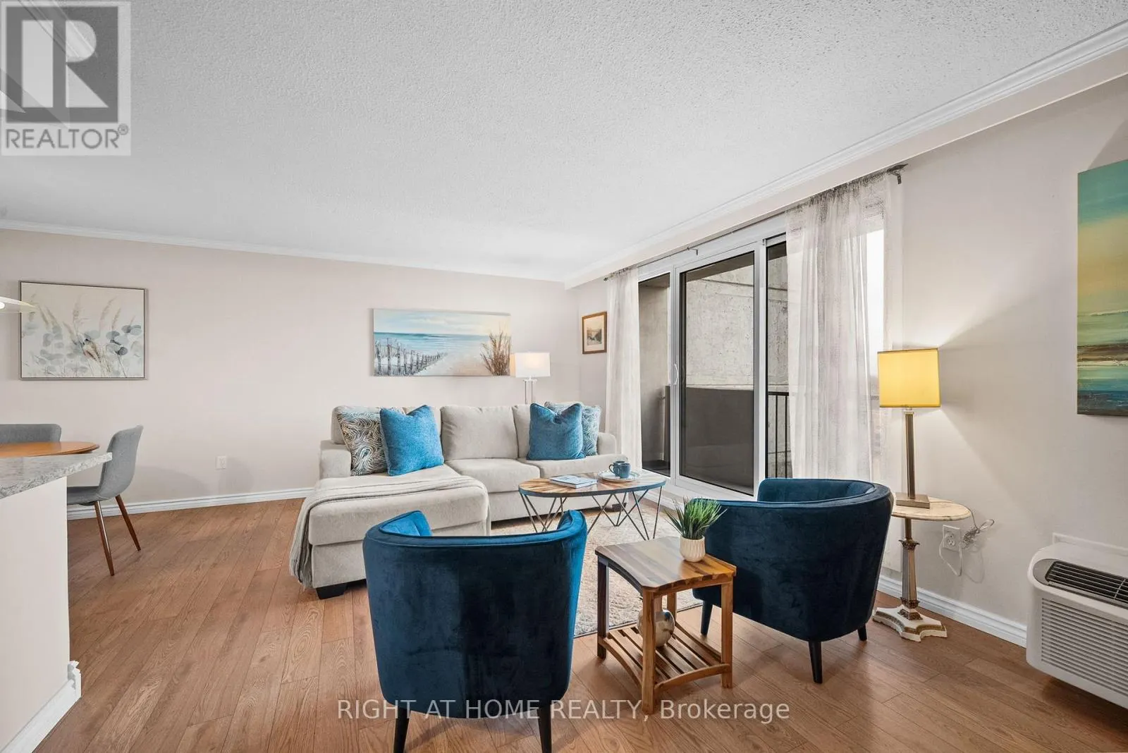 1006 - 1025 RICHMOND ROAD