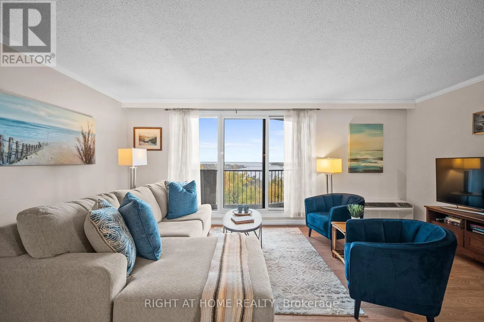 1006 - 1025 RICHMOND ROAD