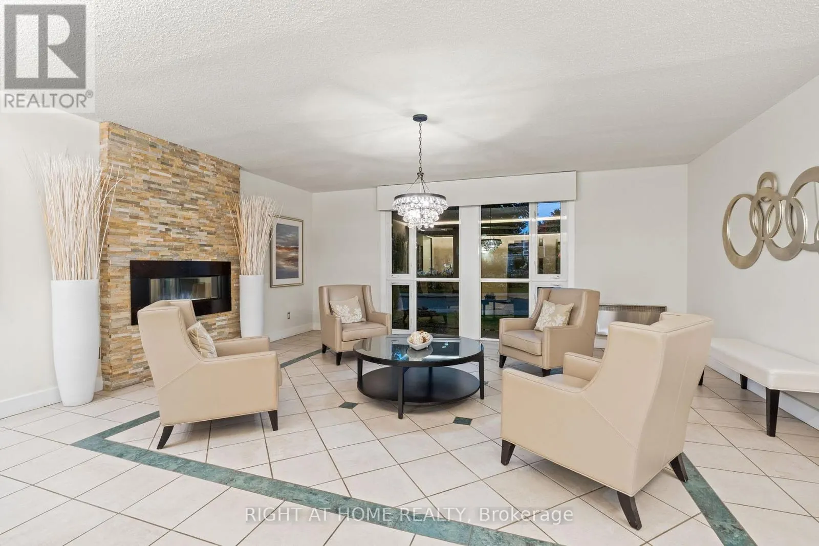 1006 - 1025 RICHMOND ROAD