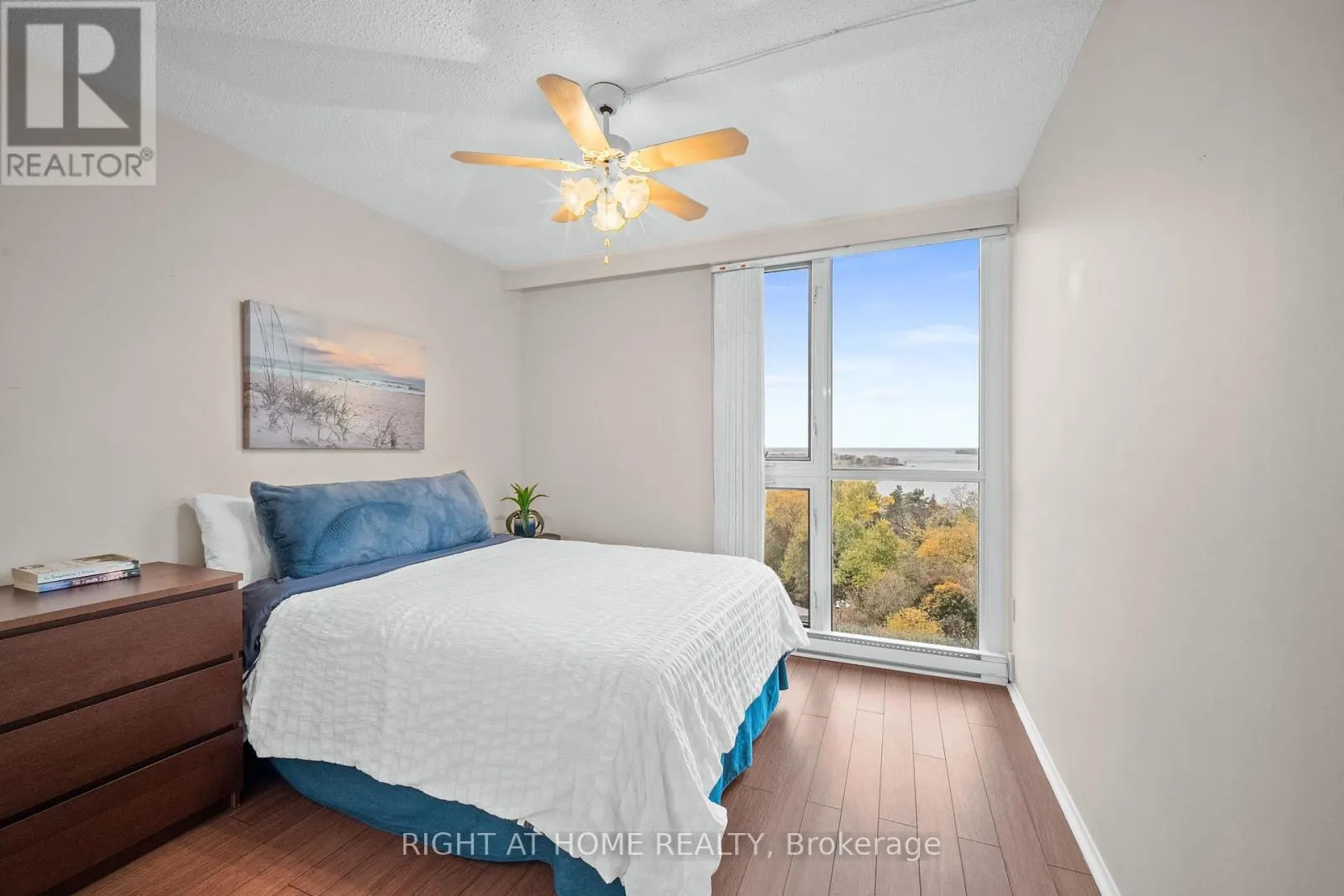 1006 - 1025 RICHMOND ROAD