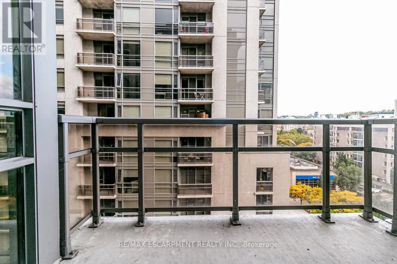 801 - 150 MAIN STREET W