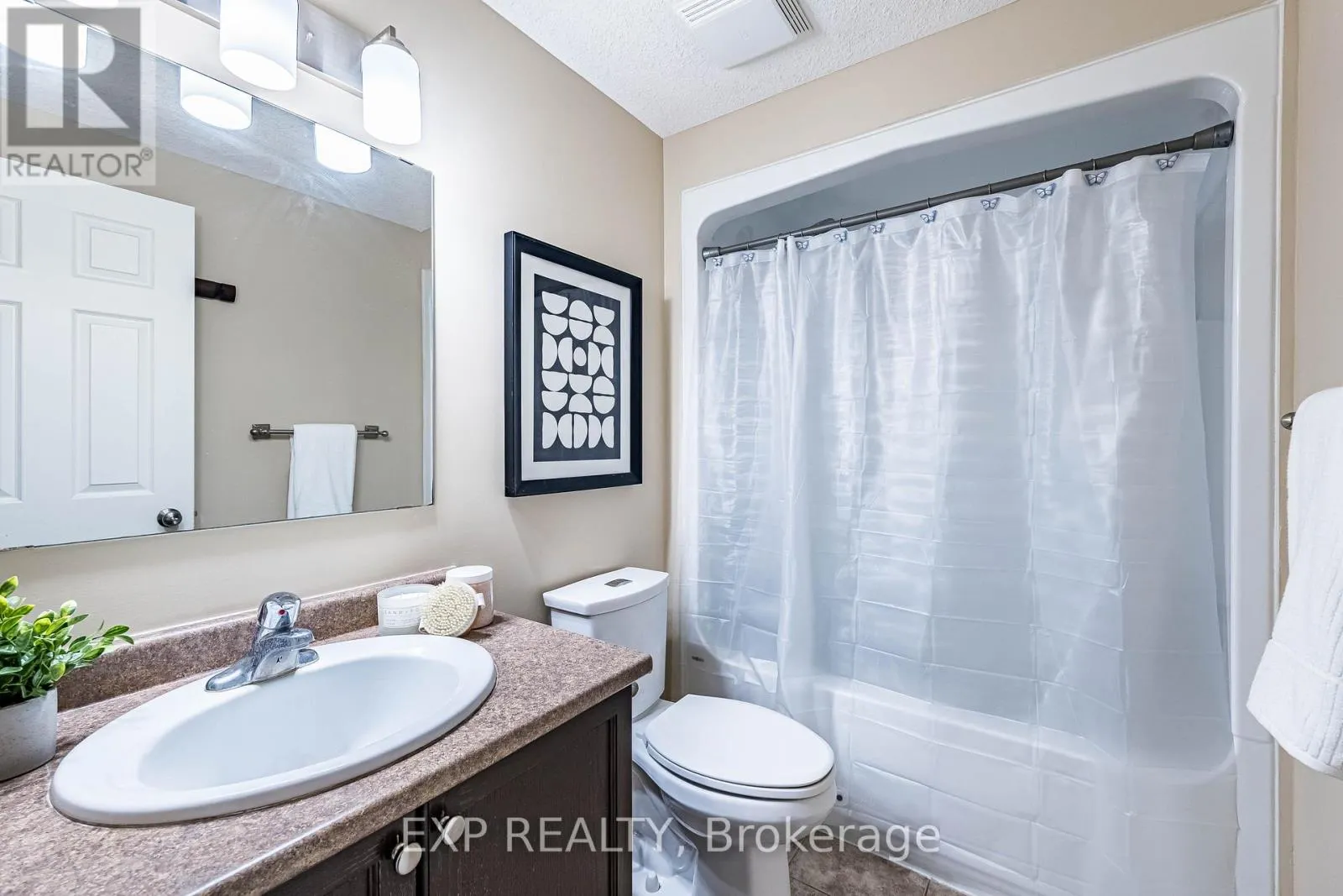 1 - 42 FALLOWFIELD DRIVE