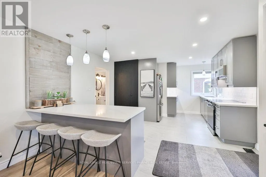 UPPER - 47 CASTLEFIELD DRIVE