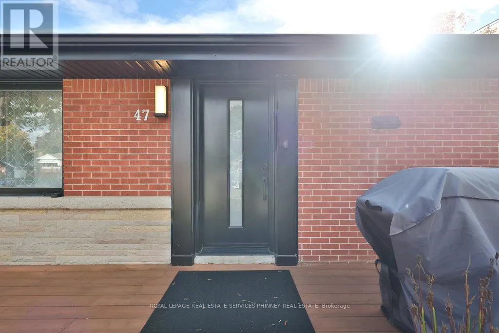 UPPER - 47 CASTLEFIELD DRIVE