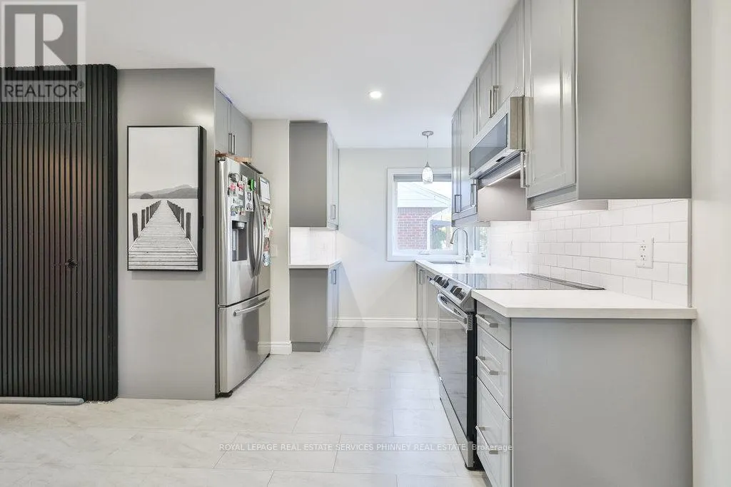 UPPER - 47 CASTLEFIELD DRIVE