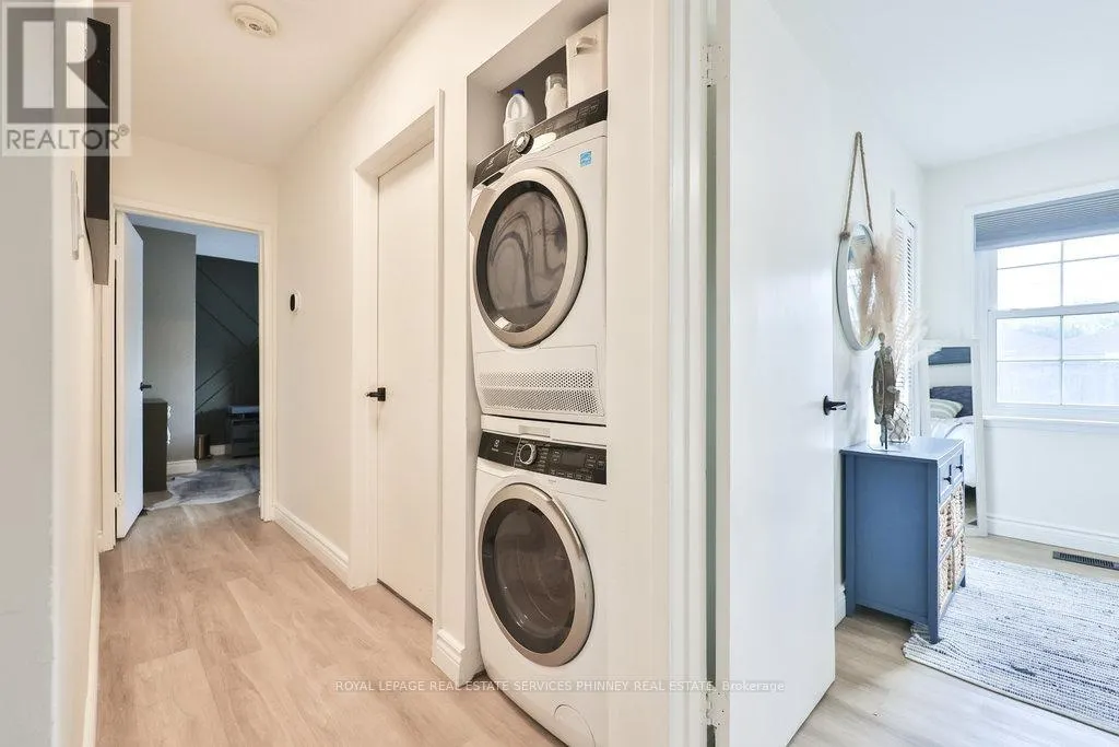 UPPER - 47 CASTLEFIELD DRIVE