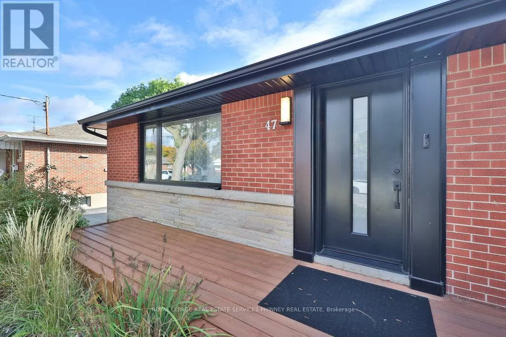 UPPER - 47 CASTLEFIELD DRIVE