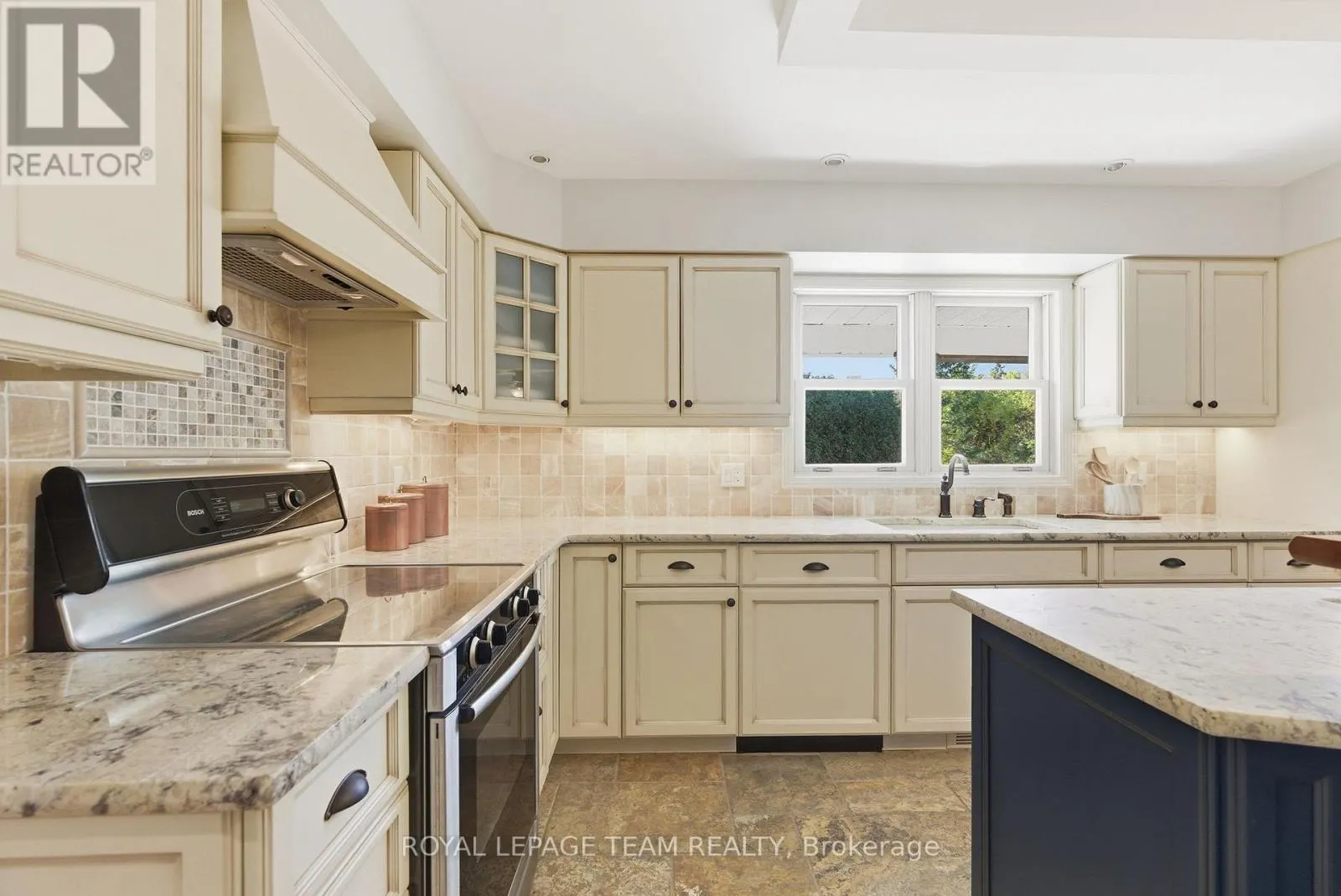 1102 CINDY HILL CRESCENT