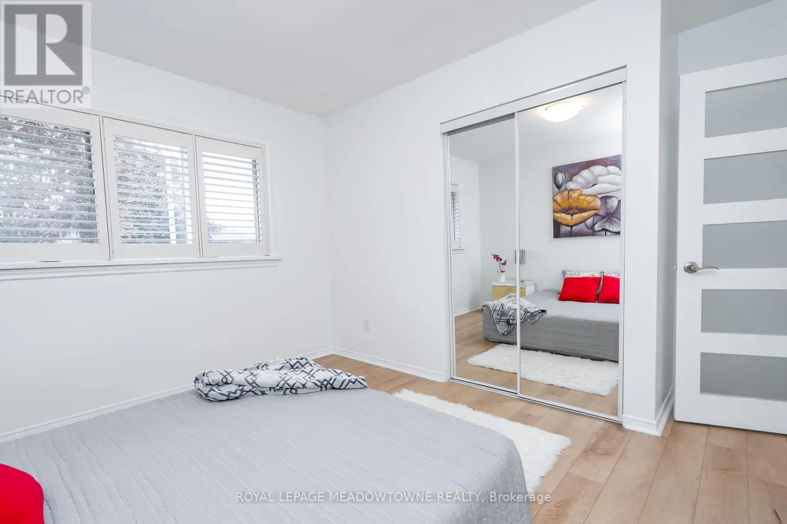 6256 BALMORAL AVENUE