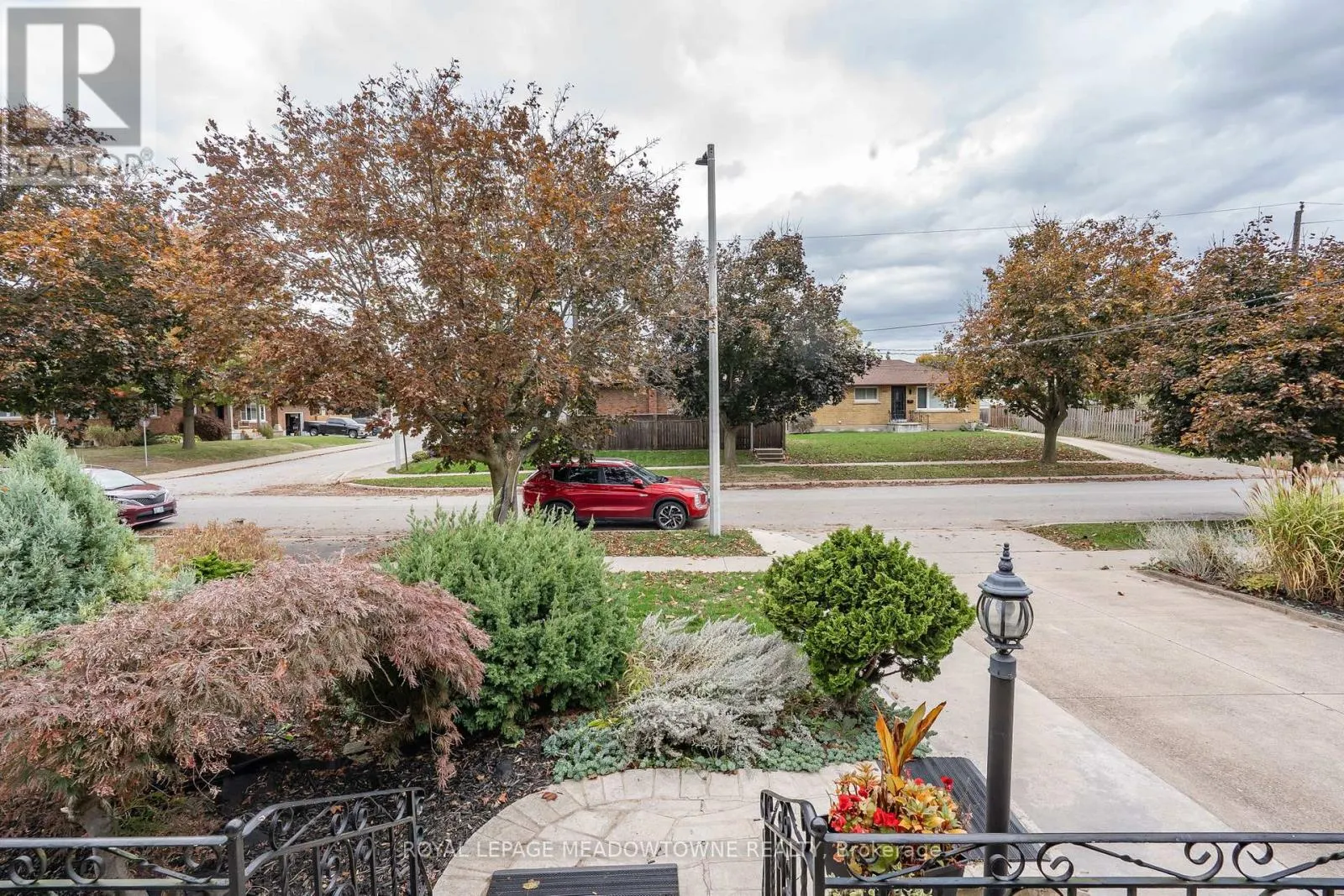 6256 BALMORAL AVENUE