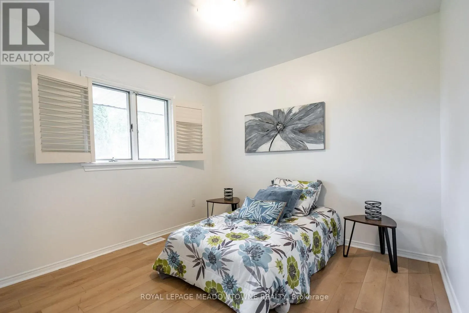 6256 BALMORAL AVENUE