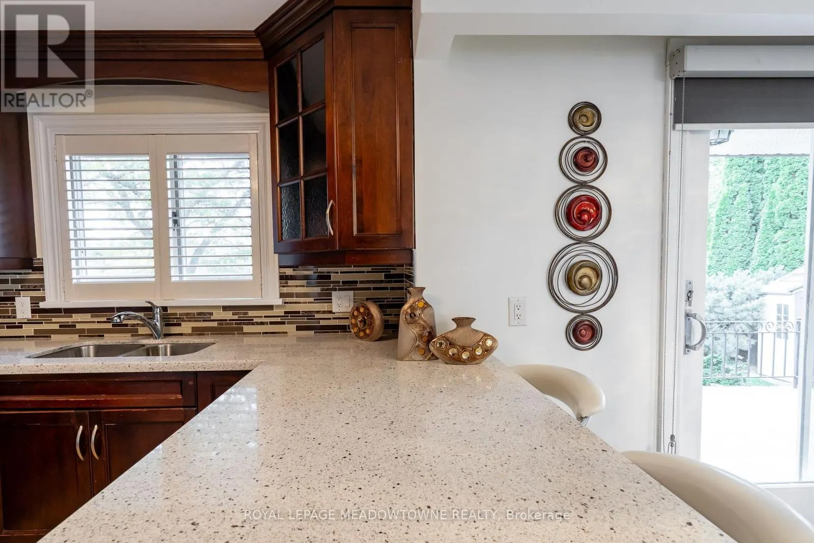 6256 BALMORAL AVENUE