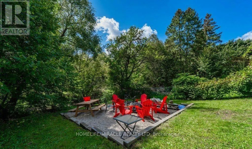 159 OLD CARRIAGE DRIVE