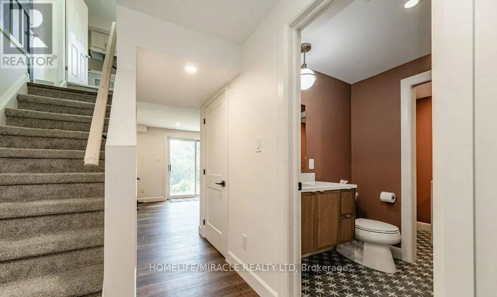 159 OLD CARRIAGE DRIVE