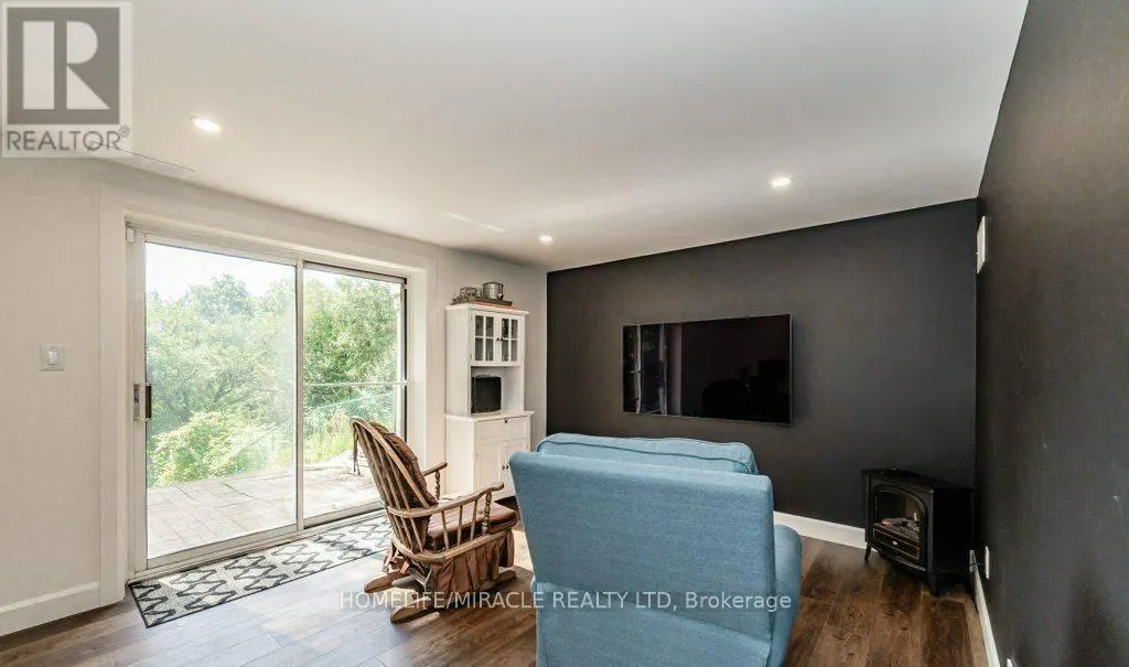 159 OLD CARRIAGE DRIVE