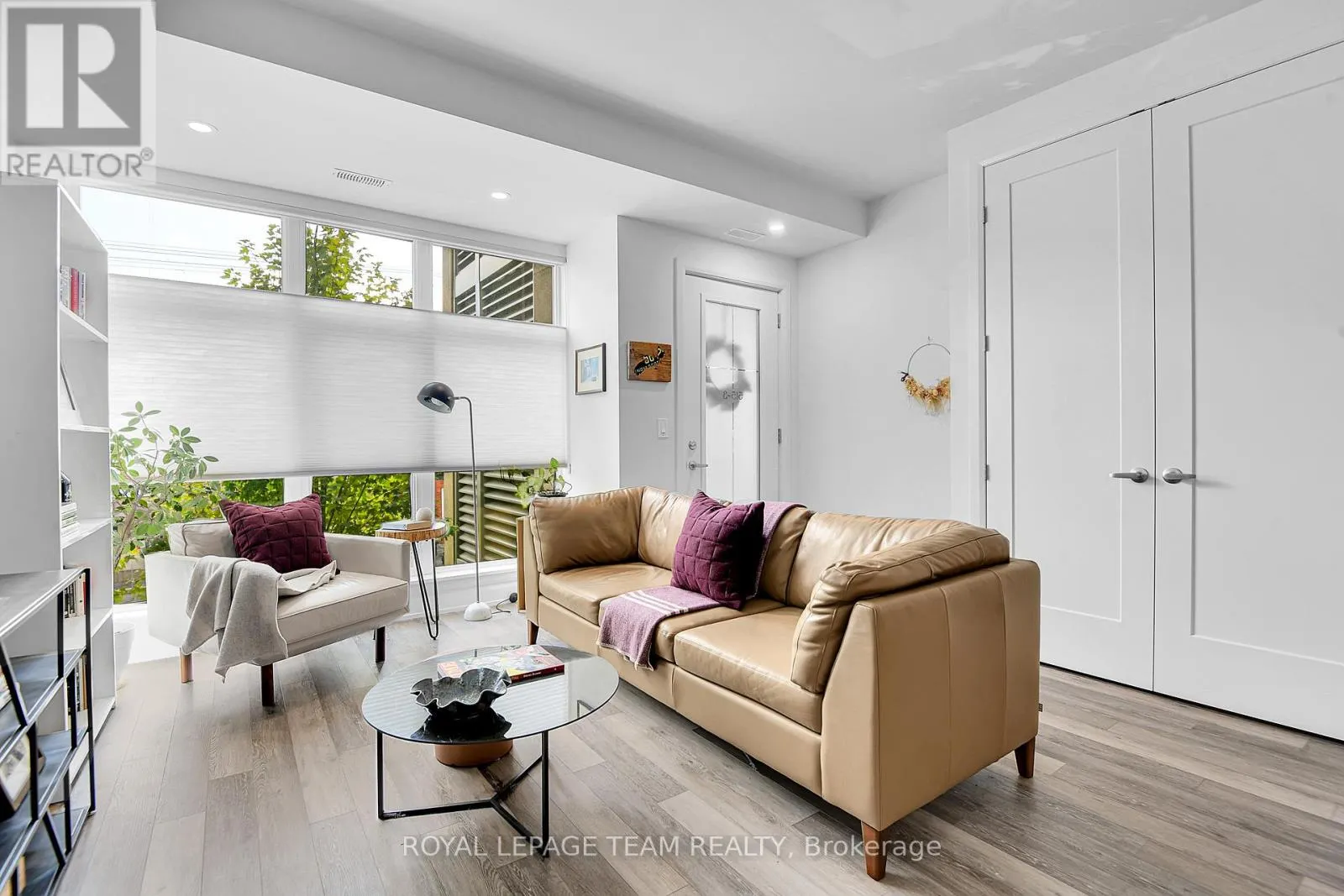 3 - 515 GLADSTONE AVENUE