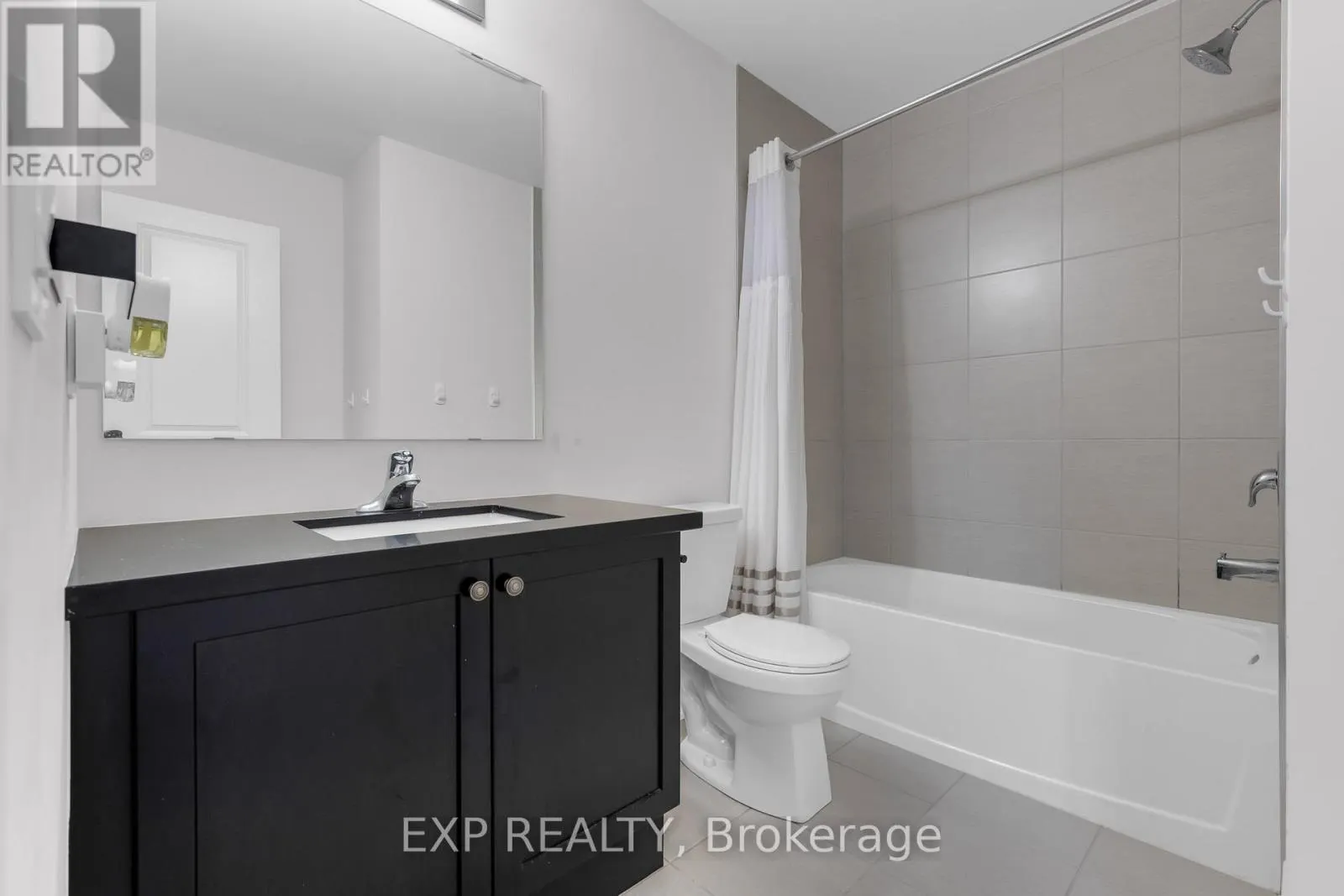 15 - 19 PICARDY DRIVE