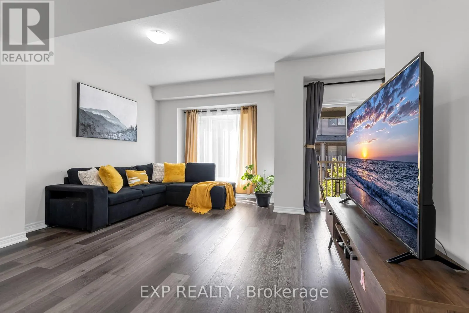 15 - 19 PICARDY DRIVE