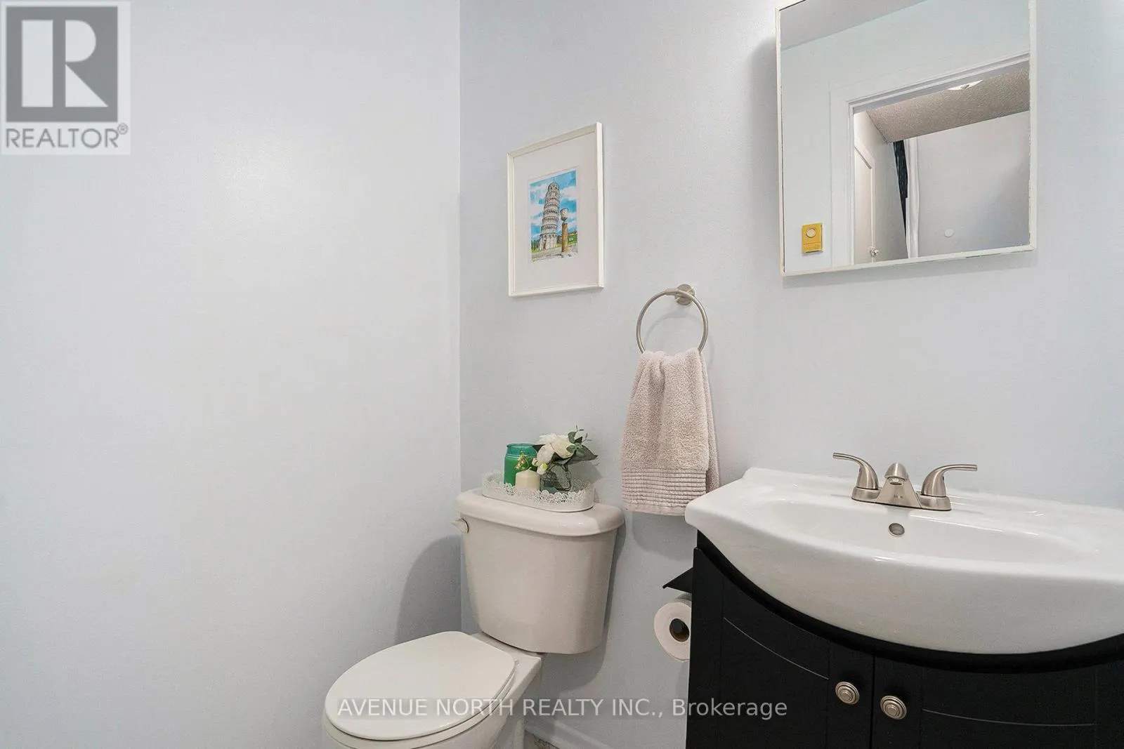 104 - 15A WOODVALE GREEN