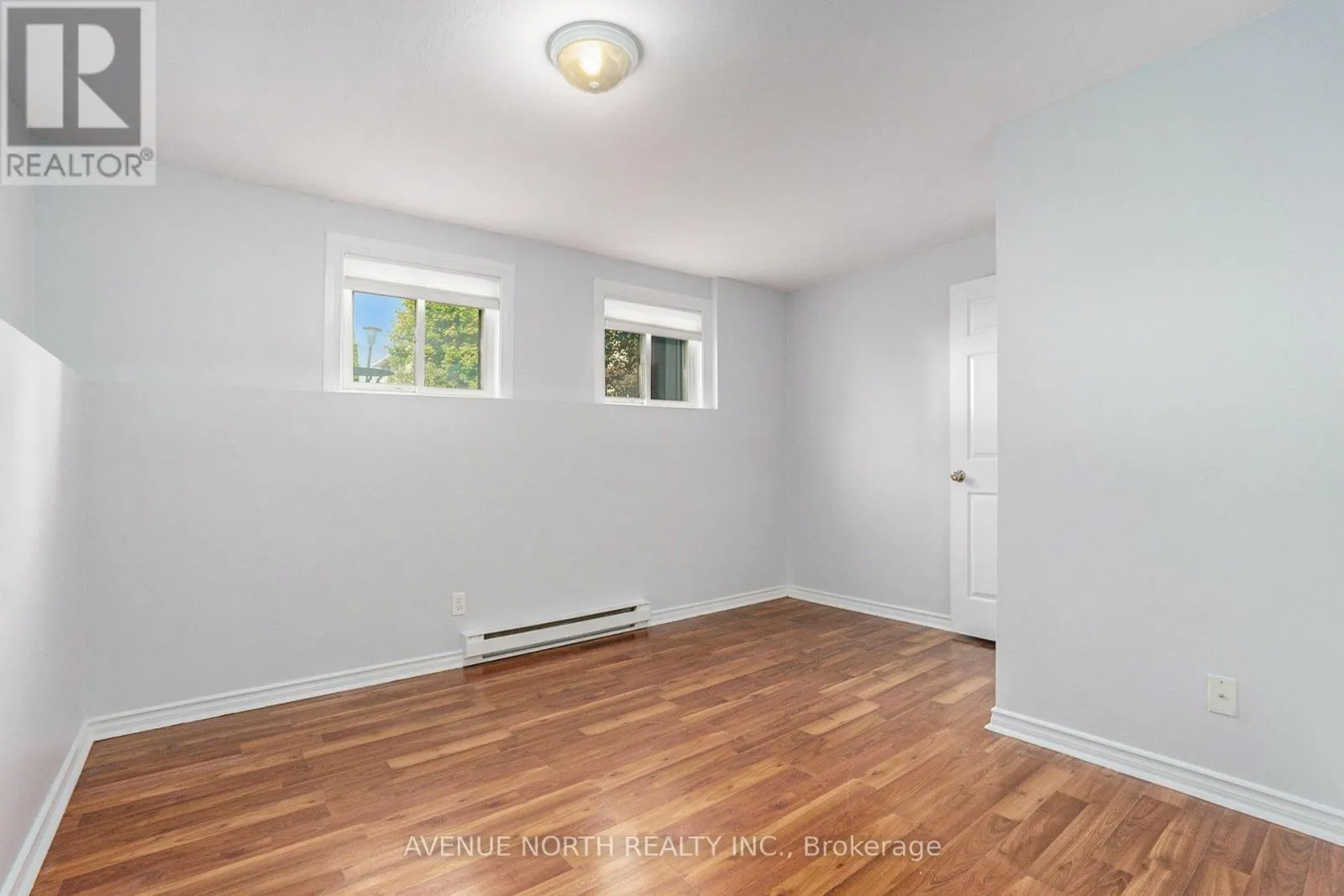 104 - 15A WOODVALE GREEN