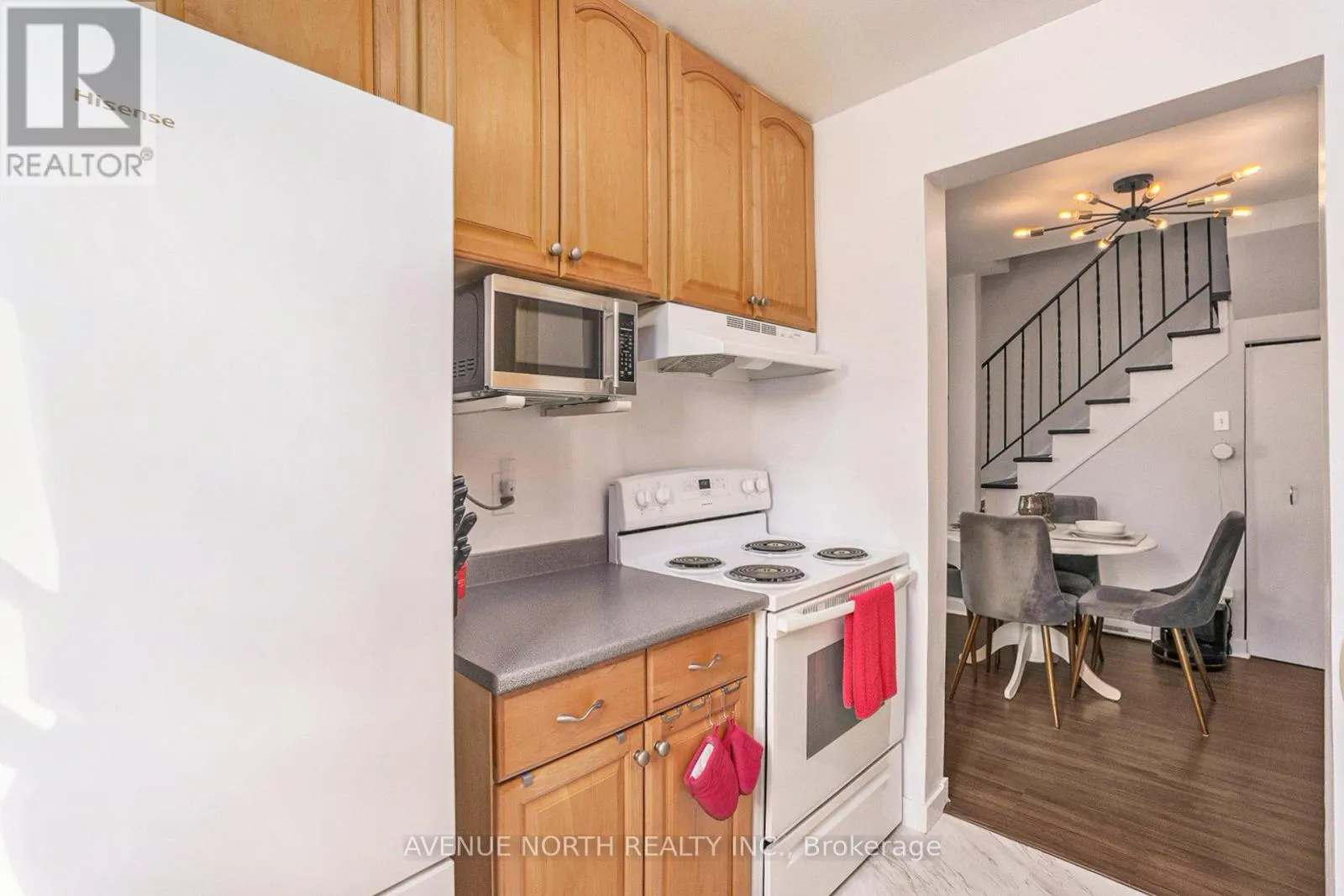 104 - 15A WOODVALE GREEN