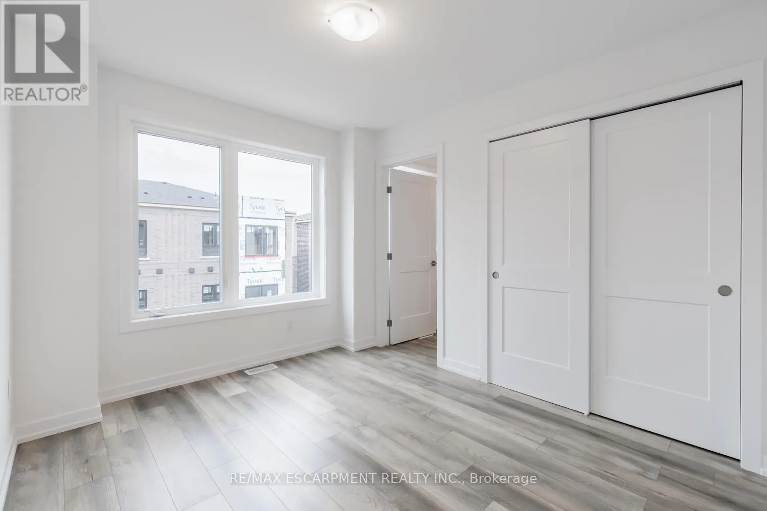 16 - 70 KENESKY DRIVE