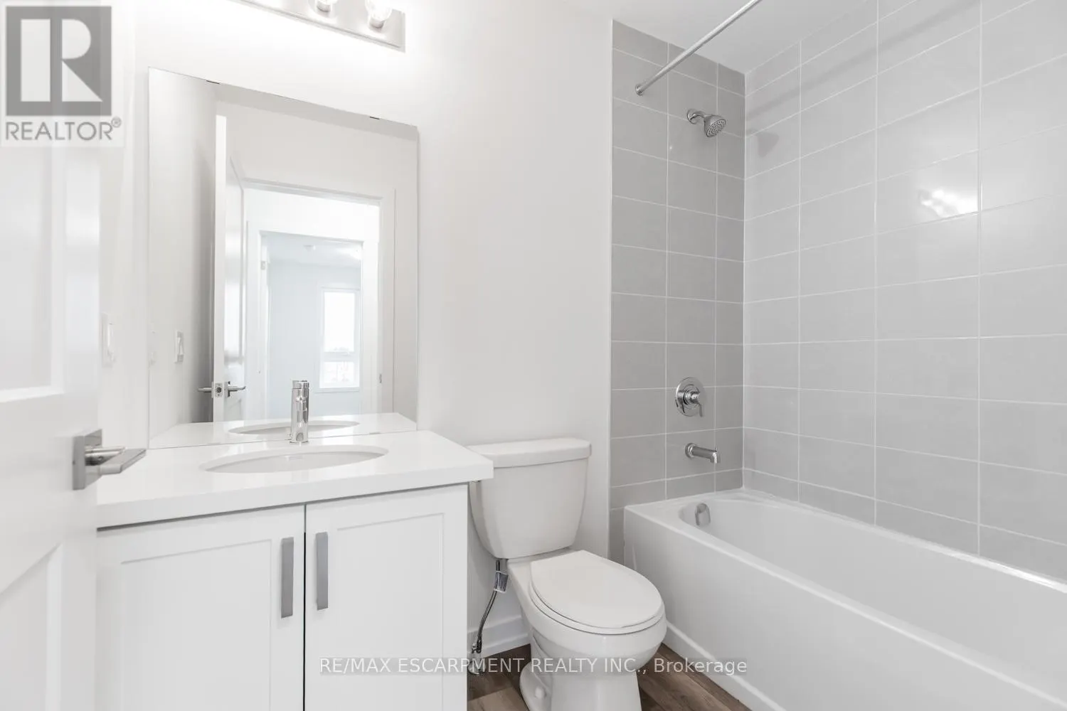 16 - 70 KENESKY DRIVE