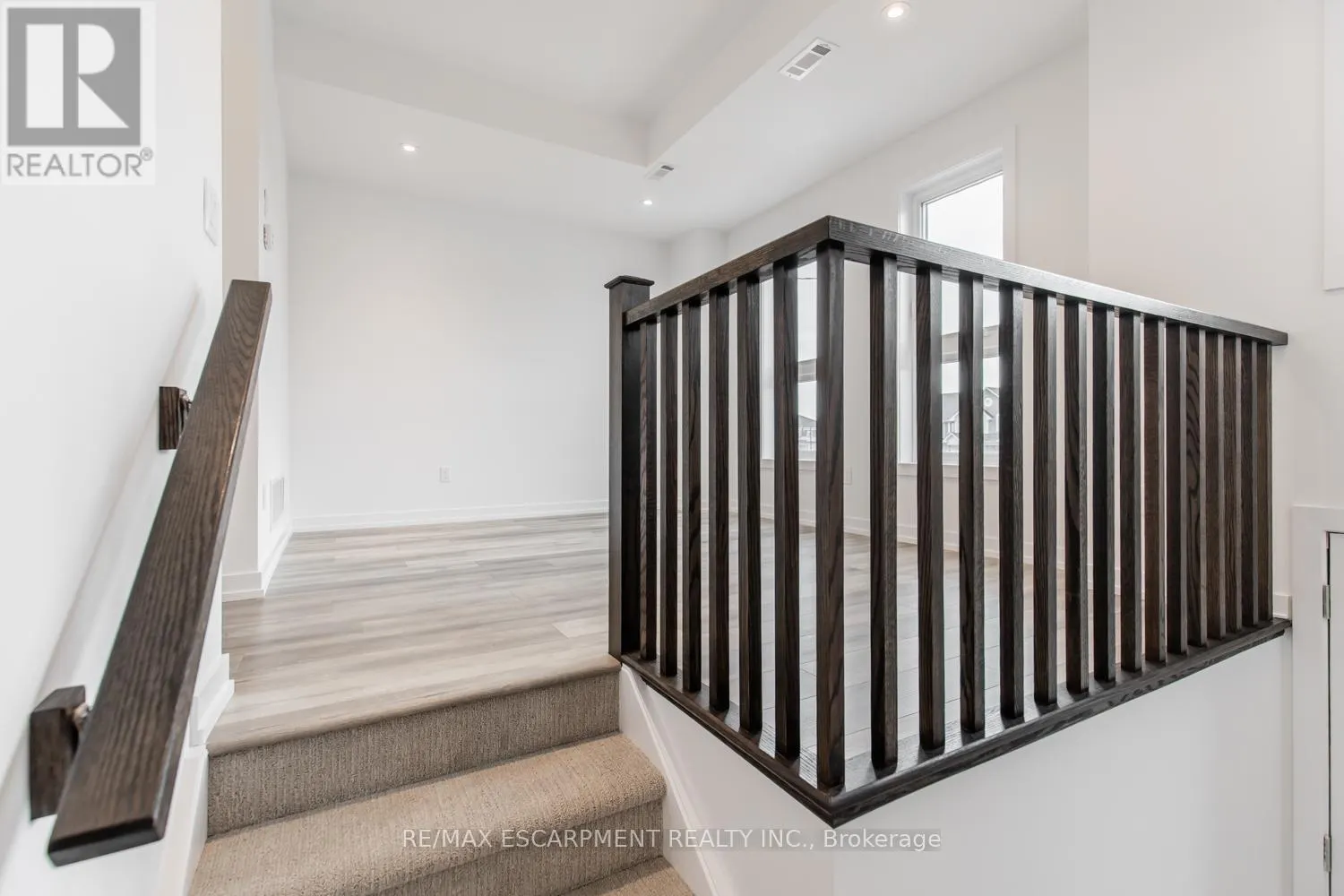 16 - 70 KENESKY DRIVE