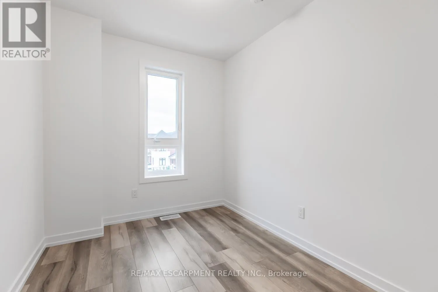 16 - 70 KENESKY DRIVE