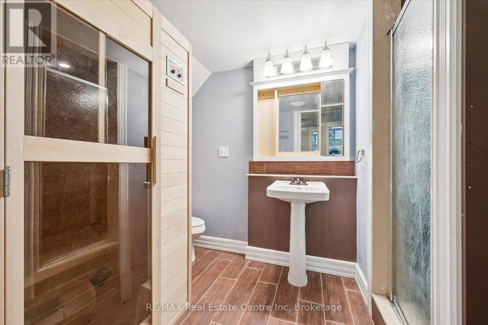 500 WATSON PARKWAY S