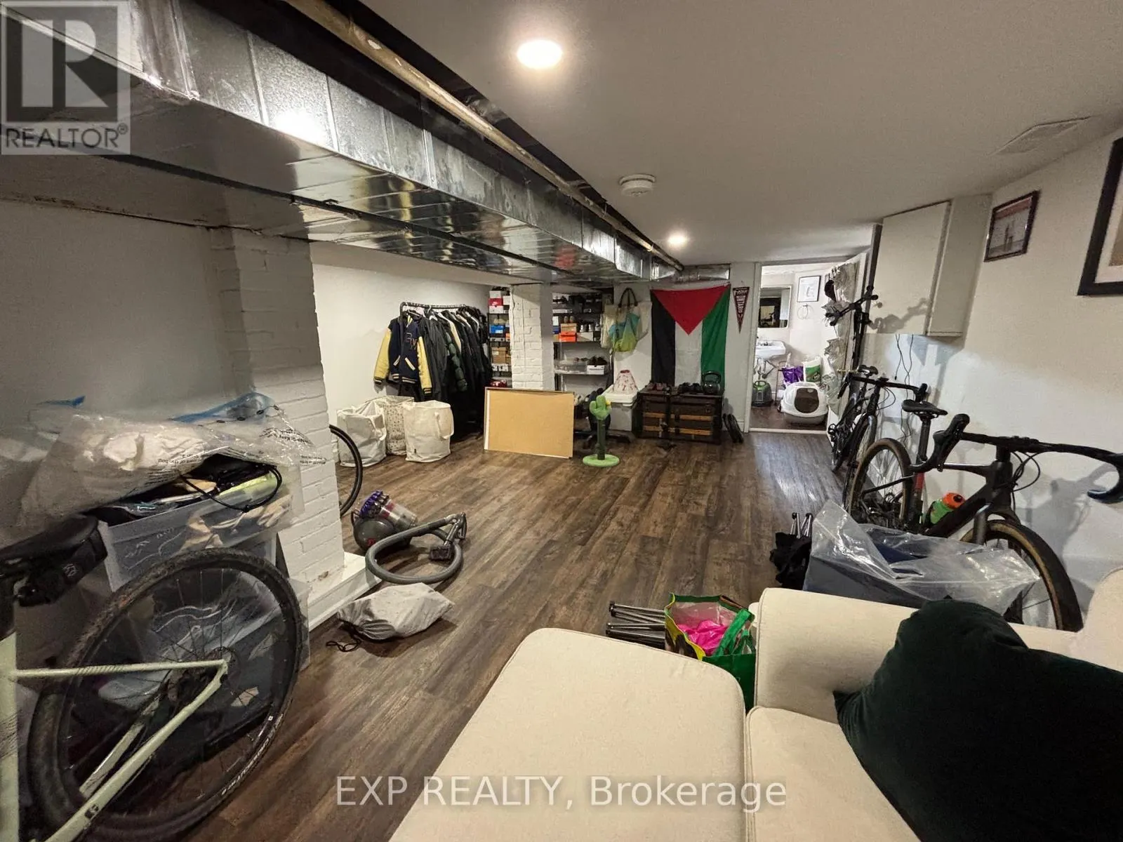 MAIN - 163 WENTWORTH STREET N