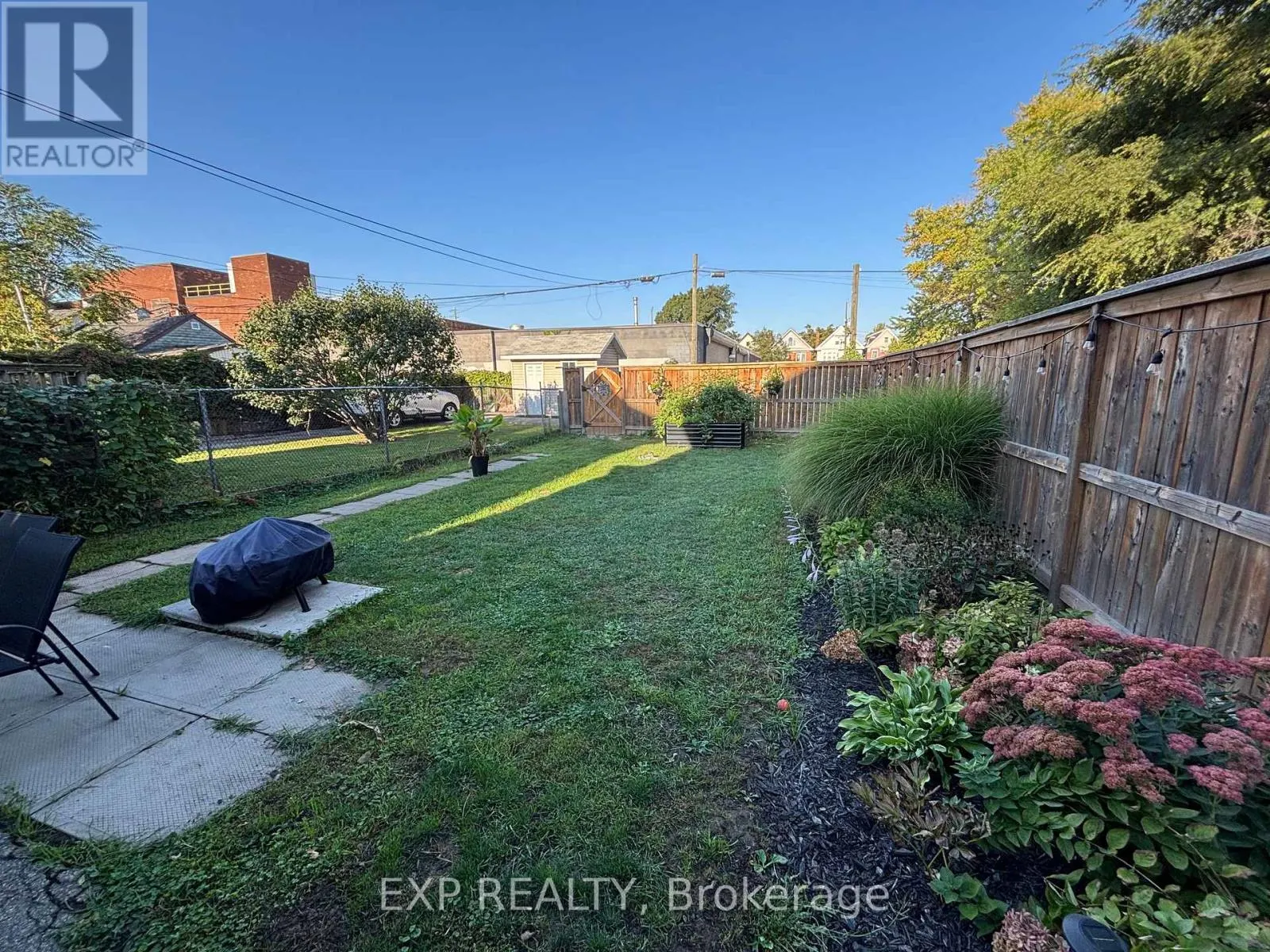 MAIN - 163 WENTWORTH STREET N