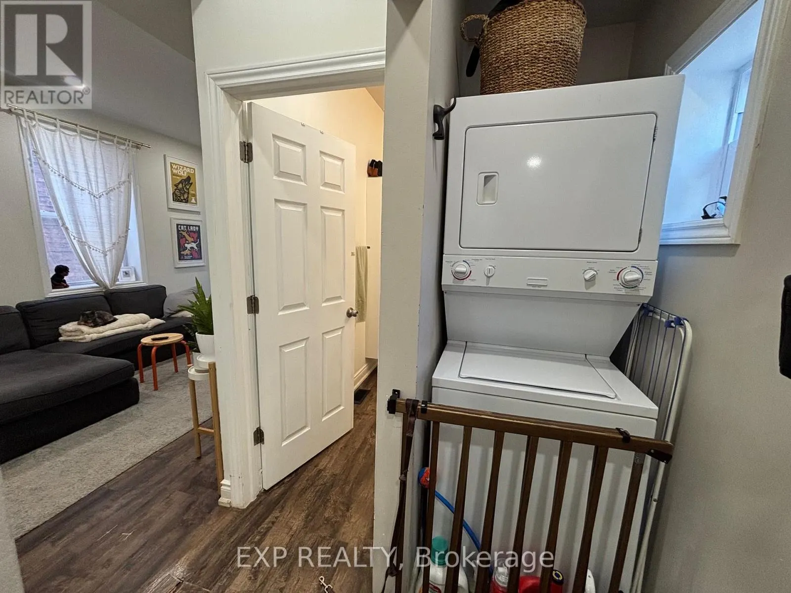 MAIN - 163 WENTWORTH STREET N