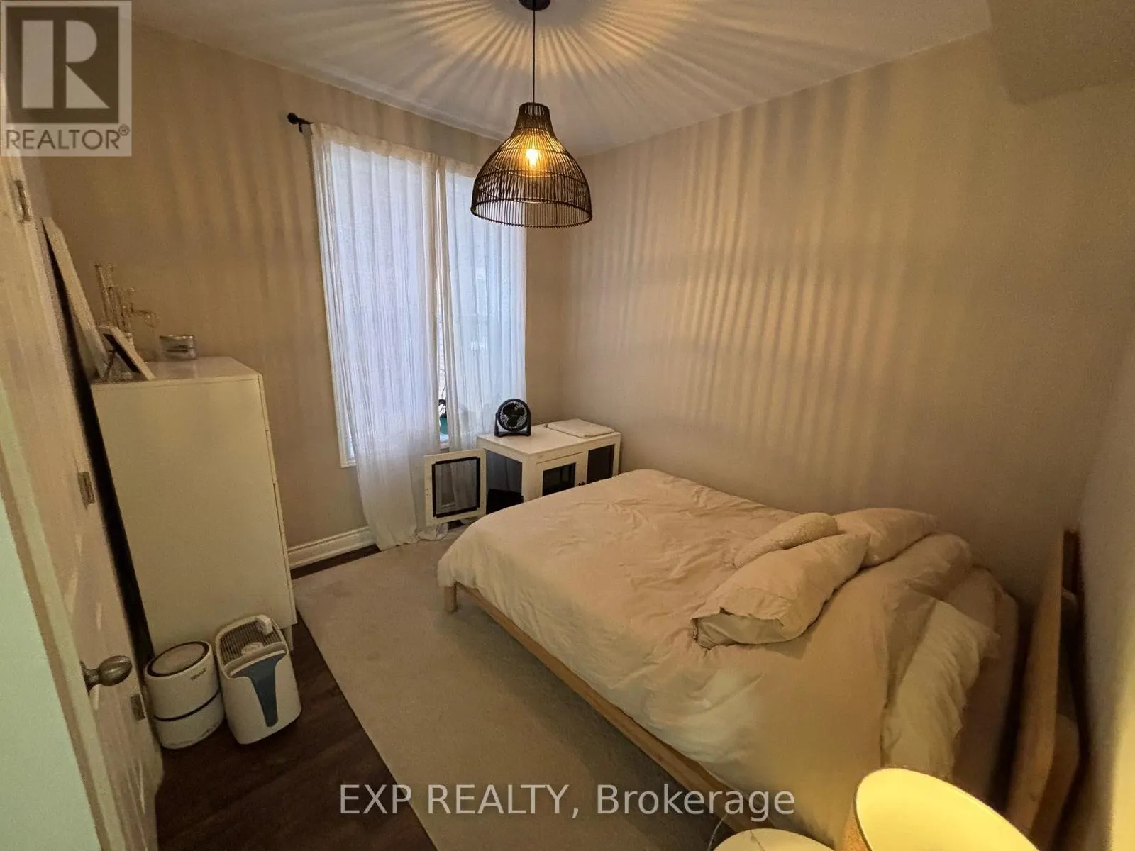 MAIN - 163 WENTWORTH STREET N