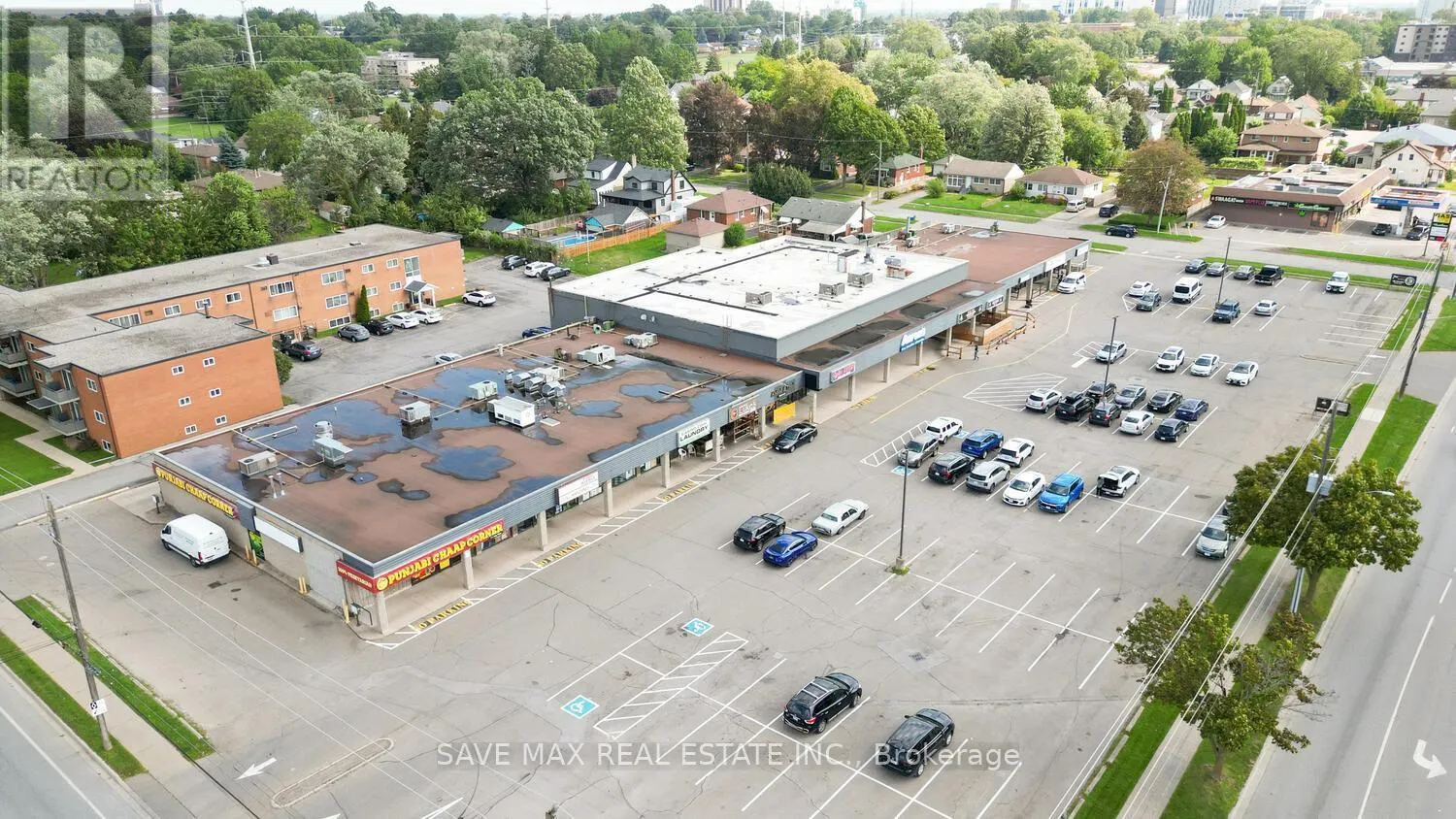 4 - 466 MERRITT STREET