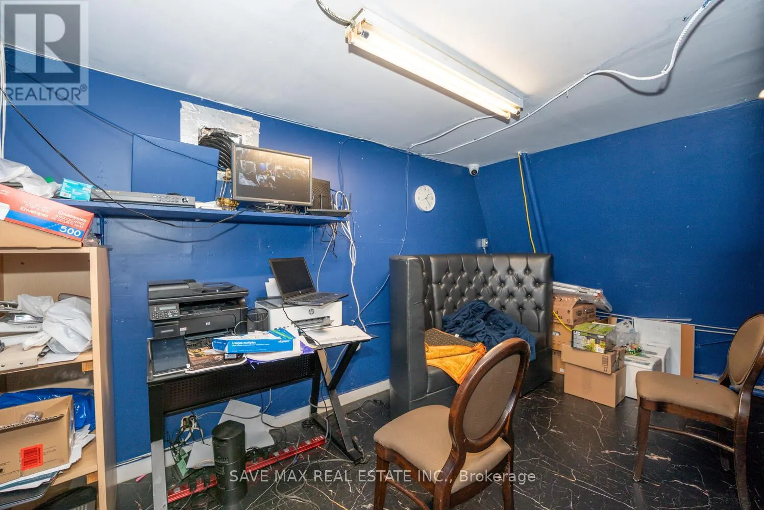 4 - 466 MERRITT STREET